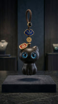 Sandalwood Cat Keychain - Obsidian